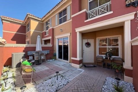 Condo in Doral, Florida, 2 bedrooms № 2059907 - photo 7