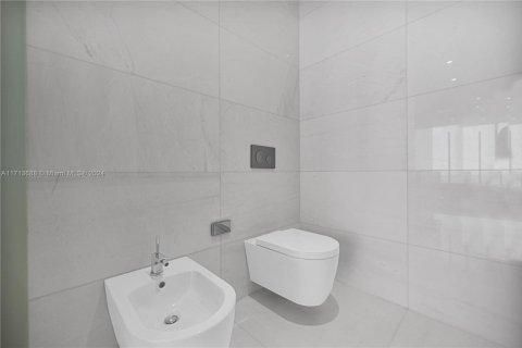 Купить кондоминиум в Майами, Флорида 3 спальни, 285.95м2, № 2013776 - фото 19