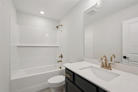 House in Wimauma, Florida 4 bedrooms, 284.1 sq.m. № 2284521 - photo 20
