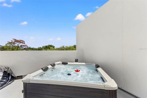 Adosado en venta en Pinellas Park, Florida, 3 dormitorios, 223.89 m2 № 2299385 - foto 27