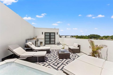 Adosado en venta en Pinellas Park, Florida, 3 dormitorios, 223.89 m2 № 2299385 - foto 23