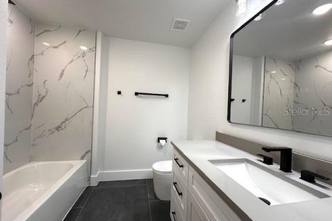 Appartement à louer à Umatilla, Floride: 3 chambres, 153.2 m2 № 2325219 - photo 9