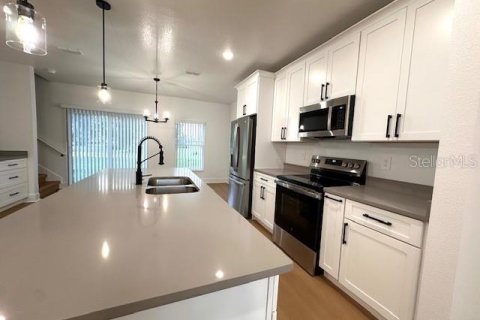 Appartement à louer à Umatilla, Floride: 3 chambres, 153.2 m2 № 2325219 - photo 2