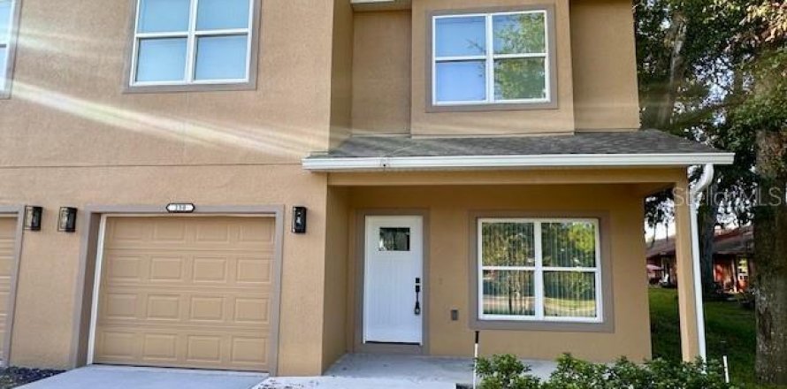 Appartement à Umatilla, Floride 3 chambres, 153.2 m2 № 2325219