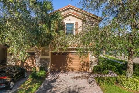 Townhouse in Orlando, Florida 3 bedrooms, 165.27 sq.m. № 1901409 - photo 12