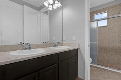 Townhouse in Orlando, Florida 3 bedrooms, 165.27 sq.m. № 1901409 - photo 24