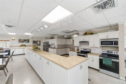 House in Pinellas Park, Florida 2 bedrooms, 96.99 sq.m. № 2237819 - photo 30