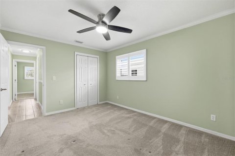 House in Pinellas Park, Florida 2 bedrooms, 96.99 sq.m. № 2237819 - photo 18