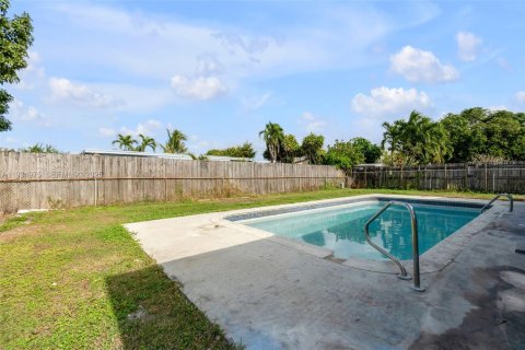 Casa en venta en Margate, Florida, 3 dormitorios, 162.39 m2 № 1992980 - foto 29