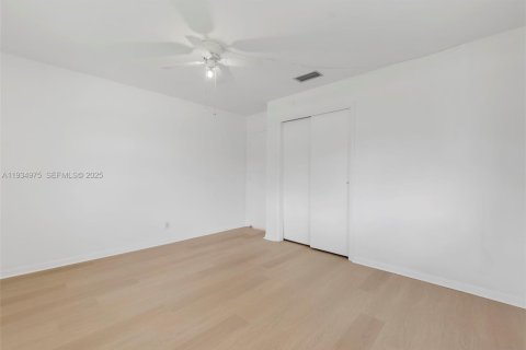 Casa en venta en Margate, Florida, 3 dormitorios, 162.39 m2 № 1992980 - foto 22