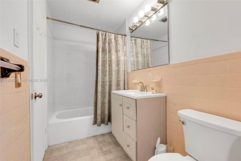 Casa en venta en Margate, Florida, 3 dormitorios, 162.39 m2 № 1992980 - foto 25