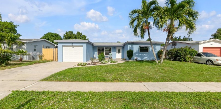 Casa en Margate, Florida 3 dormitorios, 162.39 m2 № 1992980