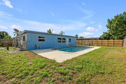 Casa en venta en Margate, Florida, 3 dormitorios, 162.39 m2 № 1992980 - foto 28