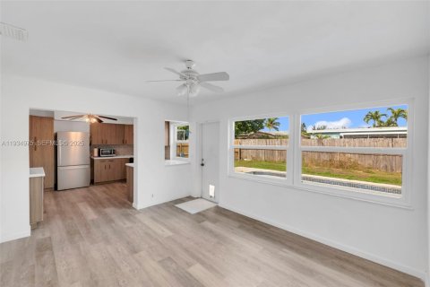 Casa en venta en Margate, Florida, 3 dormitorios, 162.39 m2 № 1992980 - foto 12