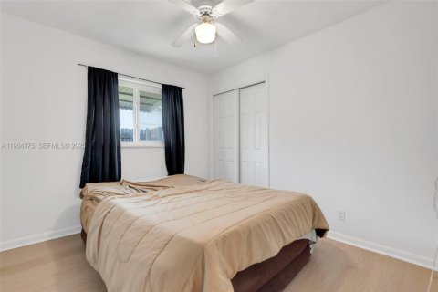 Casa en venta en Margate, Florida, 3 dormitorios, 162.39 m2 № 1992980 - foto 23