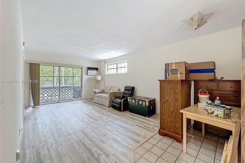 Купить кондоминиум в Корал-Гейблс, Флорида 2 спальни, 69.49м2, № 2002928 - фото 13