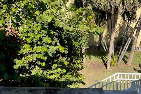Condo in Saint Petersburg, Florida, 2 bedrooms  № 1525454 - photo 13