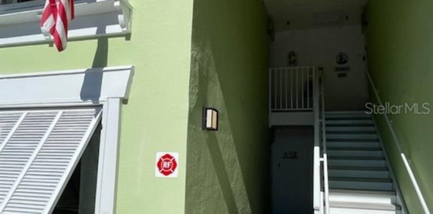 Condo in Saint Petersburg, Florida, 2 bedrooms  № 1525454