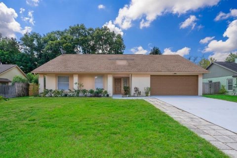 Casa en venta en Orlando, Florida, 4 dormitorios, 157.93 m2 № 1915628 - foto 1