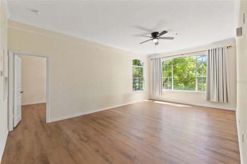 Condo in Tampa, Florida, 2 bedrooms  № 1589693 - photo 19