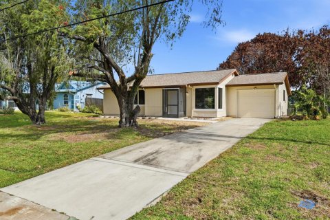 Casa en Port St. Lucie, Florida 2 dormitorios, 96.25 m2 № 2078324