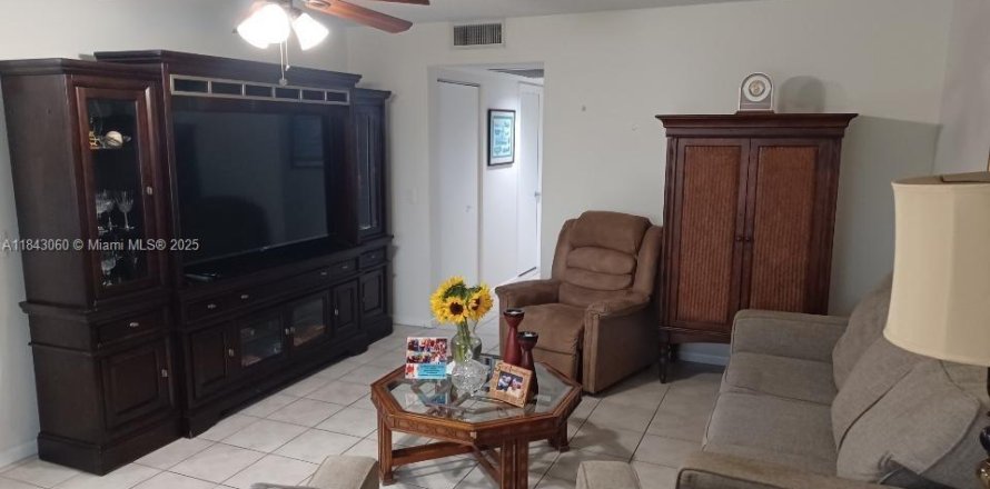 Condo à Pembroke Pines, Floride, 2 chambres № 1836122