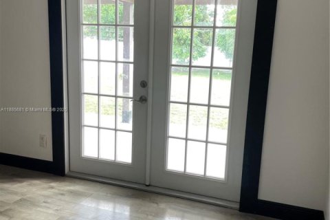 Casa en alquiler en Hollywood, Florida, 3 dormitorios, 84.36 m2 № 1932487 - foto 20