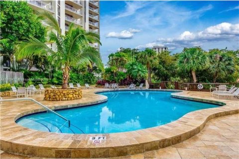 Condo in Miami, Florida, 2 bedrooms  № 1768549 - photo 26