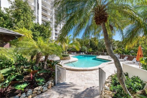 Condo in Miami, Florida, 2 bedrooms  № 1768549 - photo 25