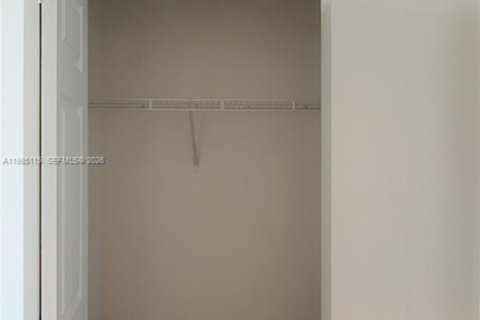 Снять в аренду кондоминиум в Холливуд, Флорида 2 спальни, 112.41м2, № 2050884 - фото 14