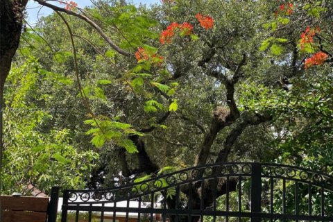 Купить виллу или дом в Майами, Флорида 5 спален, 203.83м2, № 1988818 - фото 3