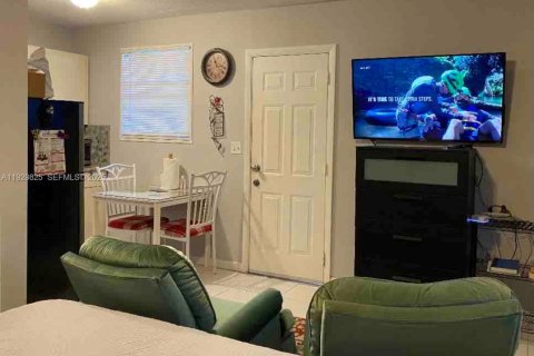 Купить виллу или дом в Майами, Флорида 5 спален, 203.83м2, № 1988818 - фото 13