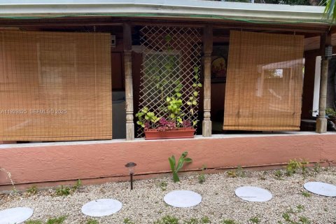 Купить виллу или дом в Майами, Флорида 5 спален, 203.83м2, № 1988818 - фото 21