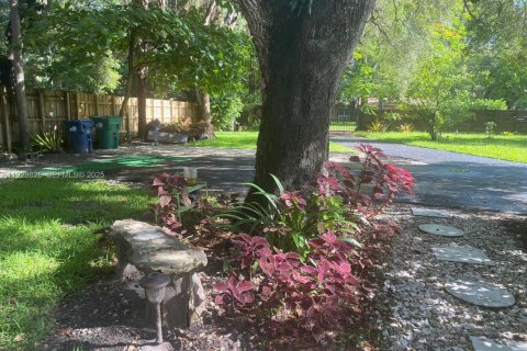 Купить виллу или дом в Майами, Флорида 5 спален, 203.83м2, № 1988818 - фото 6