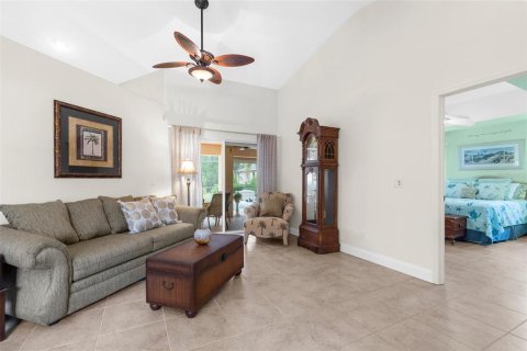 House in Cape Coral, Florida 3 bedrooms, 159.88 sq.m. № 1773644 - photo 2