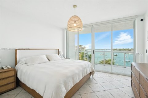 Condo in Miami Beach, Florida, 2 bedrooms  № 1928806 - photo 7