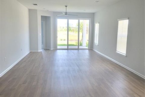 House in Palm Coast, Florida 3 bedrooms, 171.31 sq.m. № 1794941 - photo 9