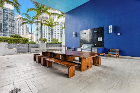 Condo in Miami, Florida, 1 bedroom  № 2060385 - photo 24