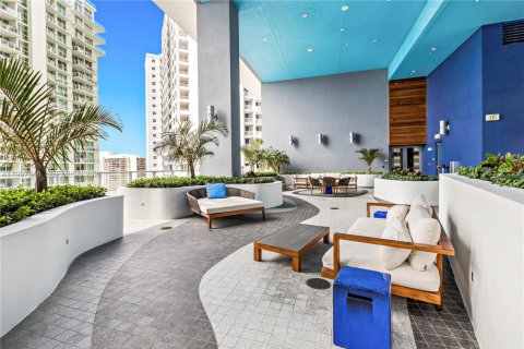 Condo in Miami, Florida, 1 bedroom  № 2060385 - photo 22