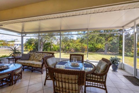 Villa ou maison à vendre à Englewood, Floride: 3 chambres, 163.14 m2 № 2148548 - photo 16