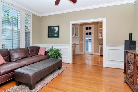 House in Tampa, Florida 5 bedrooms, 323.11 sq.m. № 1721035 - photo 14