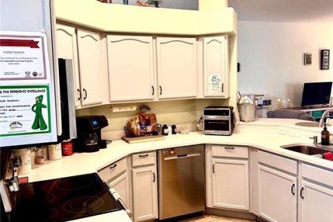 Casa en venta en Kissimmee, Florida, 3 dormitorios, 170.85 m2 № 1848162 - foto 8