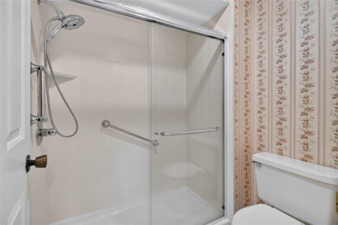 Condo in Saint Petersburg, Florida, 2 bedrooms  № 2396399 - photo 30