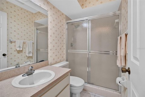 Condo in Saint Petersburg, Florida, 2 bedrooms  № 2396399 - photo 29