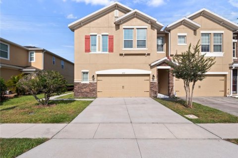 Adosado en Kissimmee, Florida 3 dormitorios, 201.32 m2 № 2197391