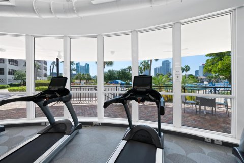 Copropriété à vendre à Hallandale Beach, Floride: 2 chambres, 118.91 m2 № 2084389 - photo 30
