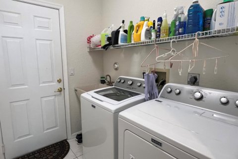 Casa en venta en Boynton Beach, Florida, 3 dormitorios, 224.73 m2 № 1172434 - foto 1