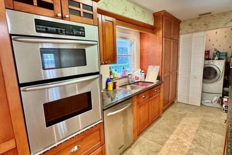 Casa en venta en Salt Springs, Florida, 3 dormitorios, 133.78 m2 № 2195323 - foto 14