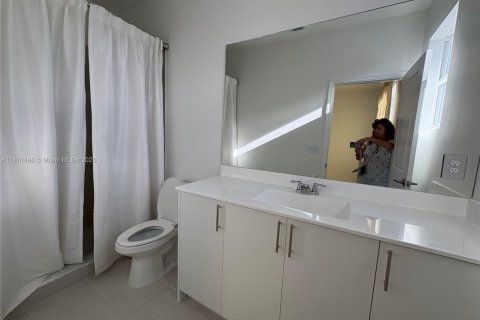 Townhouse in Homestead, Florida 3 bedrooms, 123.56 sq.m. № 1922881 - photo 22