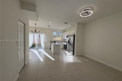 Townhouse in Homestead, Florida 3 bedrooms, 123.56 sq.m. № 1922881 - photo 6
